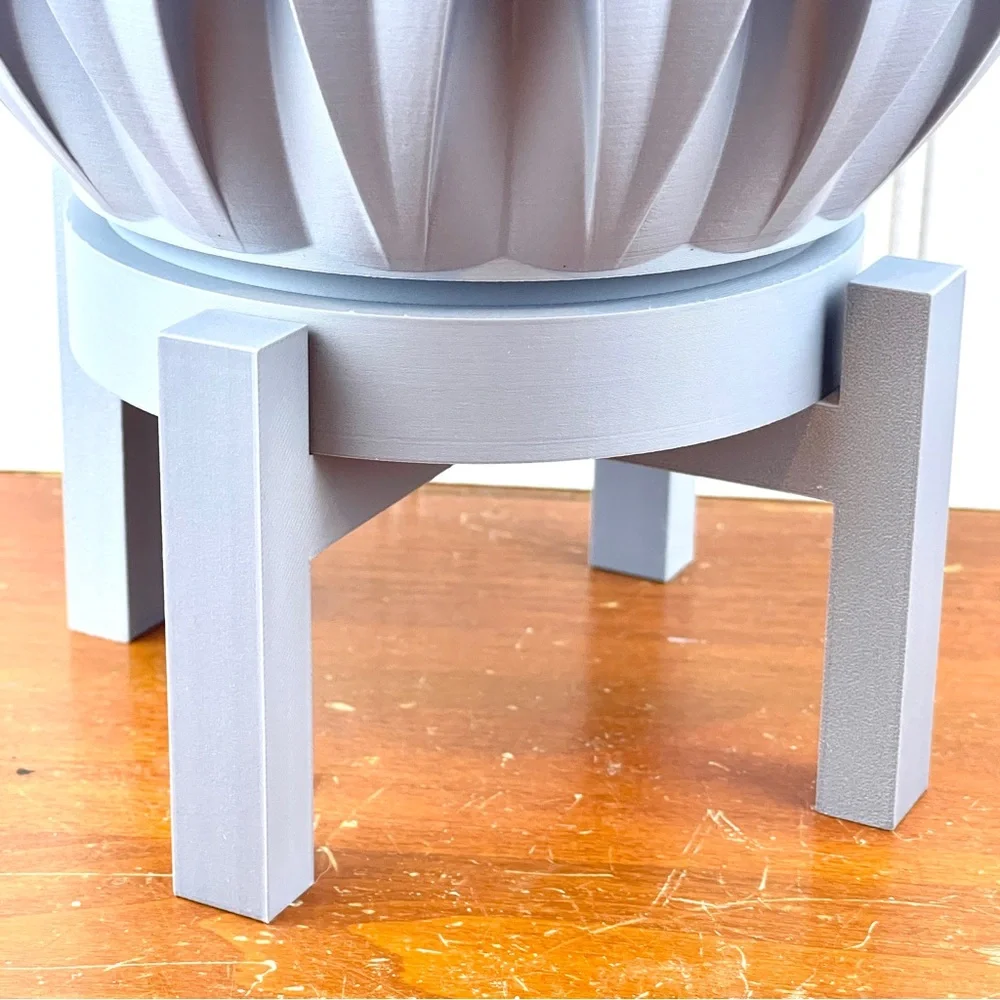 Halden Planter Pot, Indoor Planter w/ Drainage Hole and Drip Tray - Picture 6 of 9